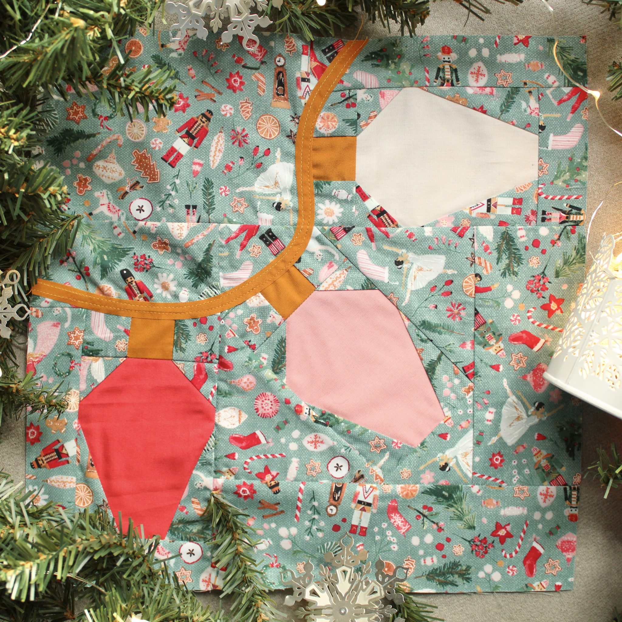Twinkly Lights Quilt Block - 3rd Story Workshop Twinkly Lights Quilt Block - 3rd Story Workshop