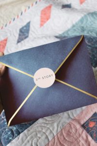 Snail Mail Club Canada, Envelope with gold trim